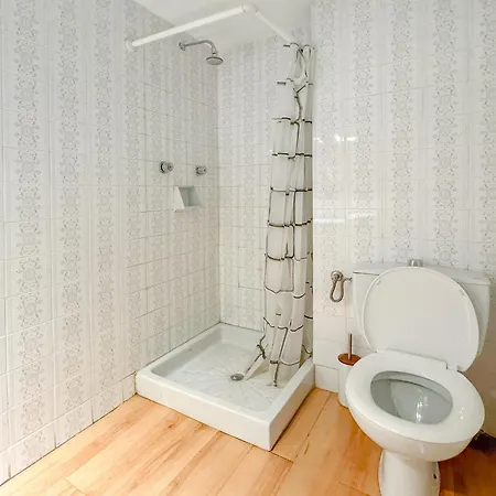 Apartment Lovely In Shared Gracia Neighborhood Barcelona