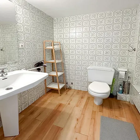 Lovely In Shared Gracia Neighborhood Apartment Barcelona
