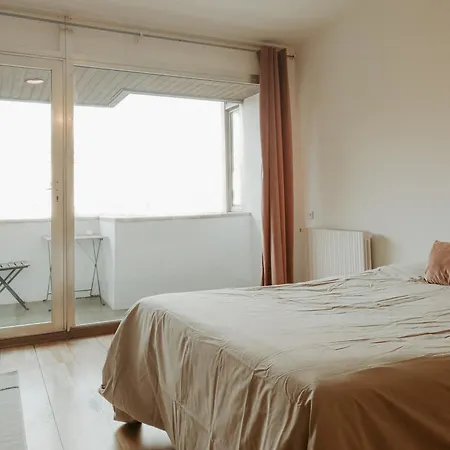 Lovely In Shared Gracia Neighborhood Apartment Barcelona