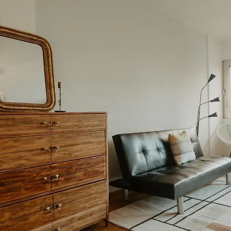 Lovely In Shared Gracia Neighborhood Apartment *