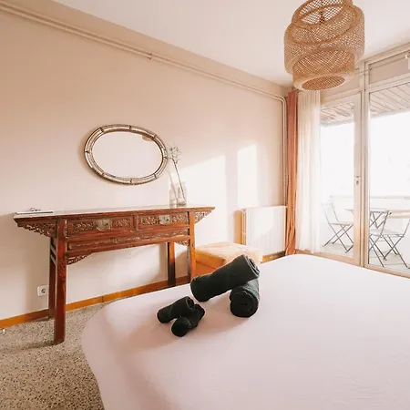 Lovely In Shared Gracia Neighborhood Apartment Barcelona